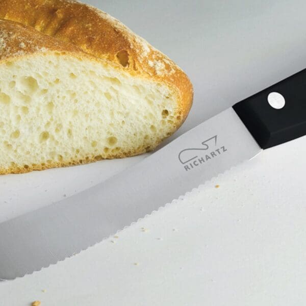 FRÜHSTÜCK cut and eat black