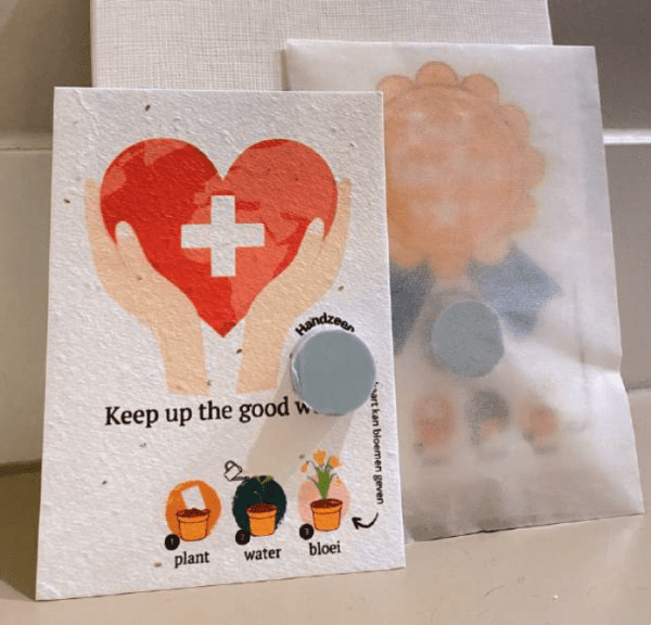Loofy's Blossom Papierkarte A6 mit Seife