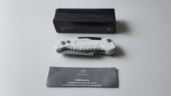 Solid Screw Cut