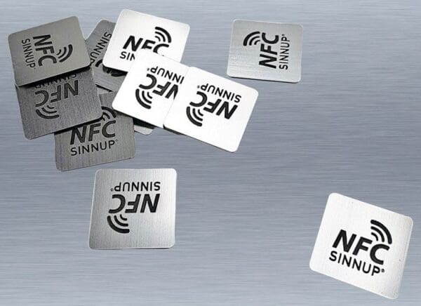 Aufkleber, Individuelle NFC Lasergravur für Metalloberflächen