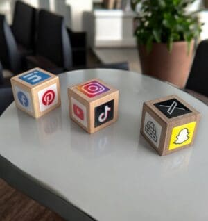 NFC Social Media Cube