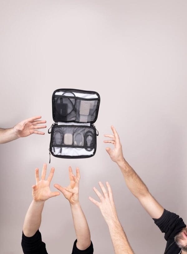 TROIKA Kabeltasche