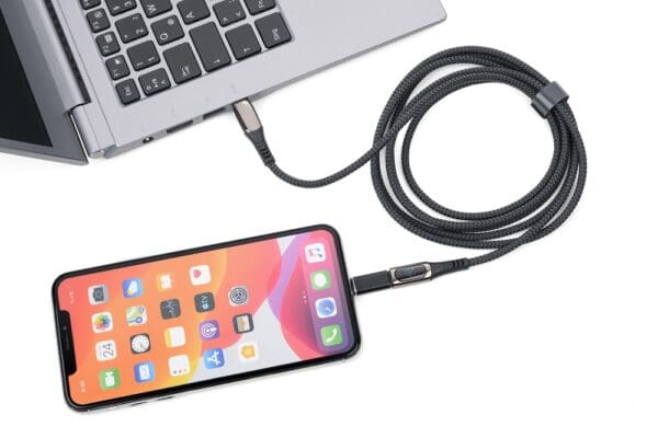 TROIKA Ladekabel