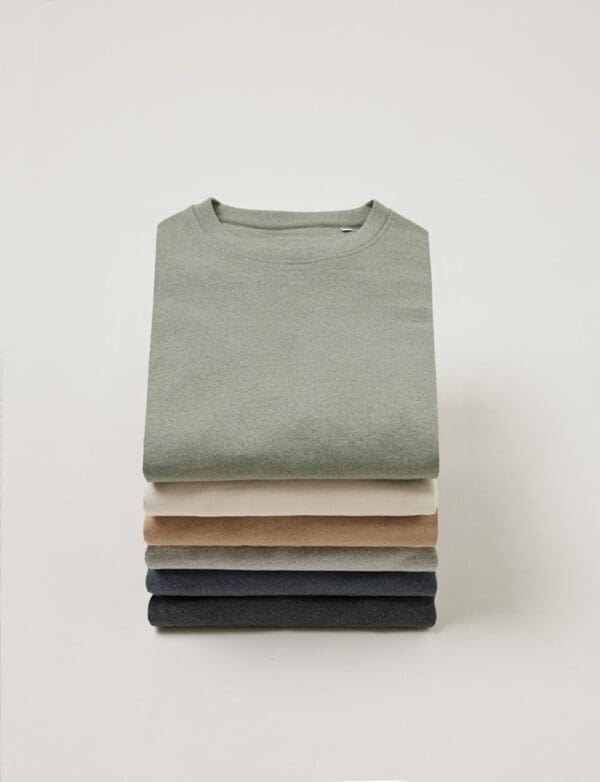 IQONIQ Manuel ungefärbtes T-Shirt aus recycelter Baumwolle