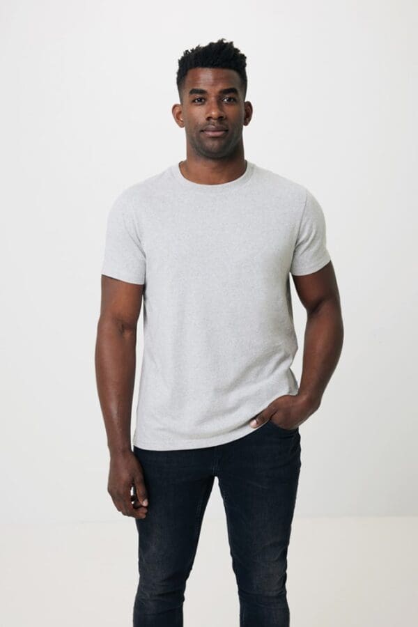 IQONIQ Manuel ungefärbtes T-Shirt aus recycelter Baumwolle