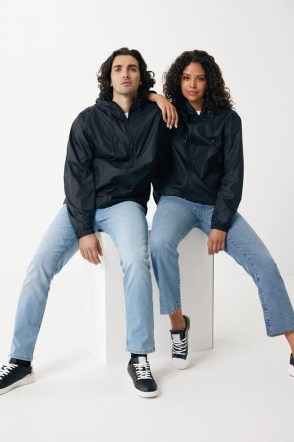 Jacke IQONIQ Logan Lightweight aus recyceltem Polyester