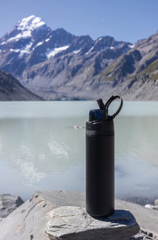 Omni Sip verschließbare Flasche aus RCS-reSteel, 720ml