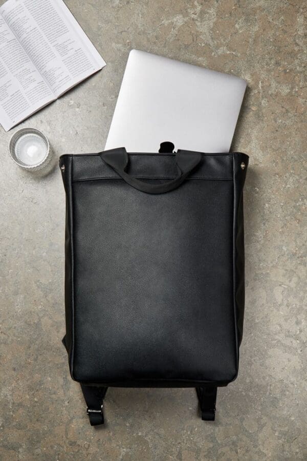 Rucksack VINGA Bermond aus RCS recyceltem PU