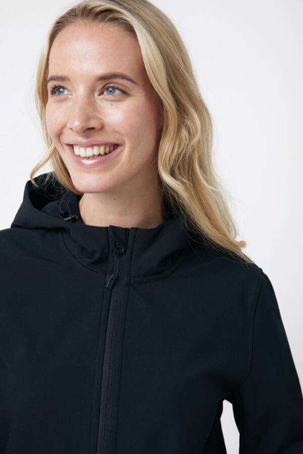 Softshelljacke IQONIQ Makalu Damen aus recyceltem Polyester
