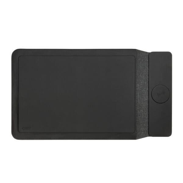 Swiss Peak magnet. 15,6" Laptop-Sleeve mit 15W Ladefunktion