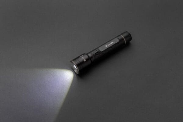 Taschenlampe Große Gear X aus RCS recycelt. Alu mit USB-Akku
