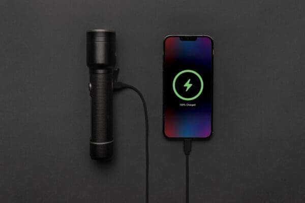 USB-Taschenlampe Heavy-Duty aus RCS recyceltem Aluminium