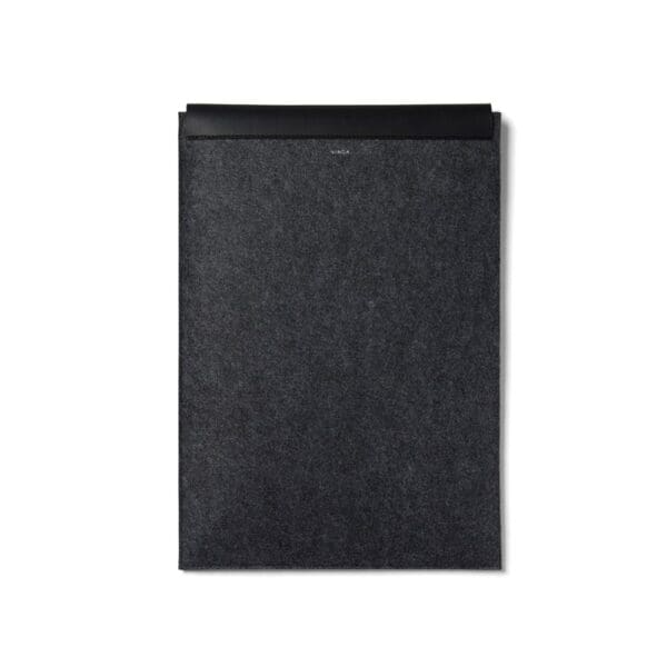 VINGA Albon 17" Laptop-Seeve aus GRS recyceltem Filz