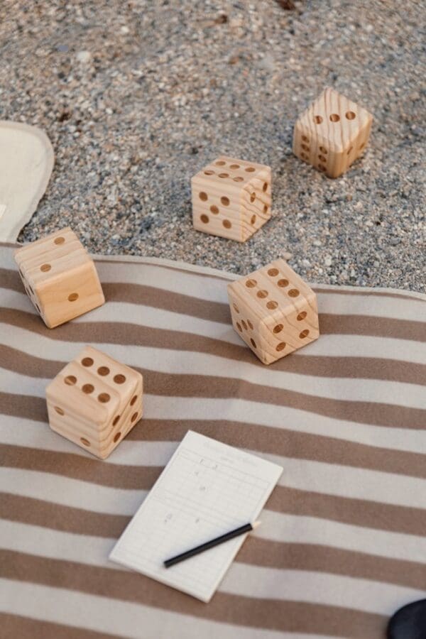 VINGA Outdoor Yacht Spiel