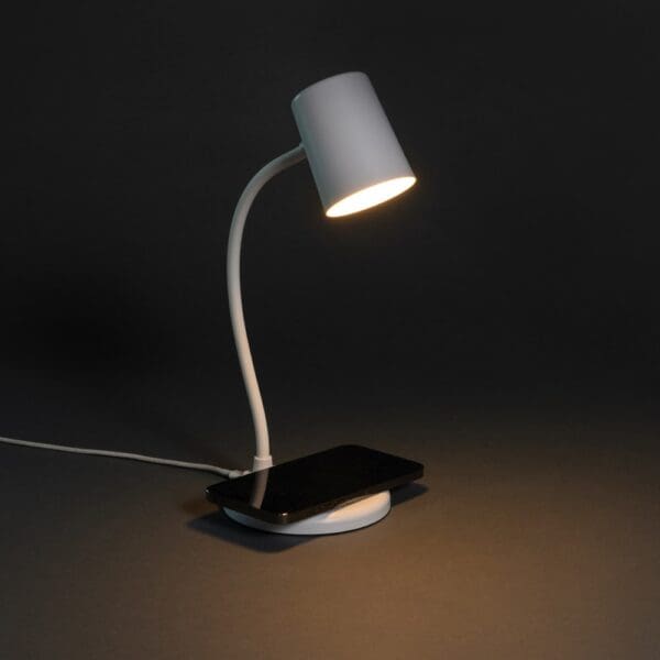 Zenara 15W Schreibtischlampe aus RCS rec. Plastik & Kork