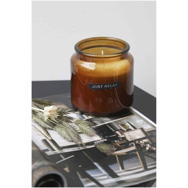 Wellmark Let's Get Cozy Duftkerze mit Zedernholzduft, 650 g