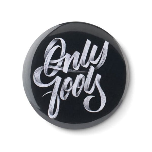 PIN OPENER - Magnet-Badge mit Kapselheber