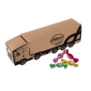 LKW aus Kraftpapier und Metallic Sweets