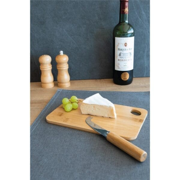 BAMBOO CHEESY