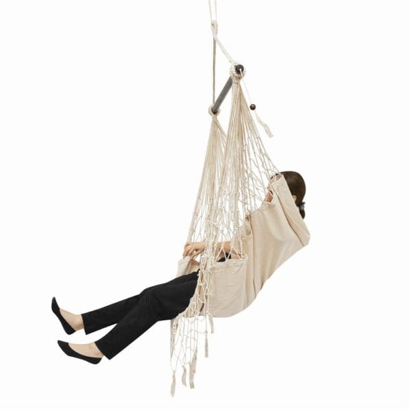 HANG OUT