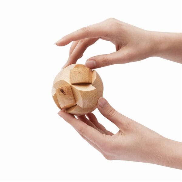 ROUND DEXTERITY