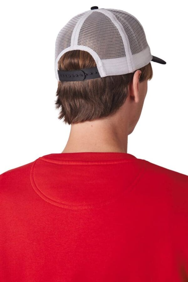 6 Panel Trucker mit kontrastfarbenen Nähten KP238