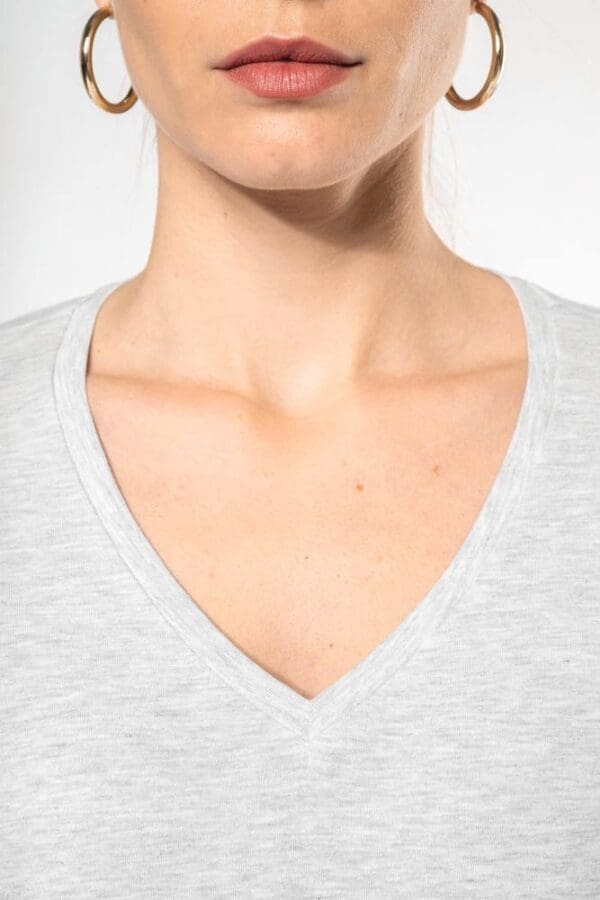 Ladies' long sleeve V-neck T-shirt