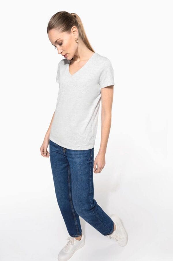 Ladies' short-sleeved V-neck T-shirt