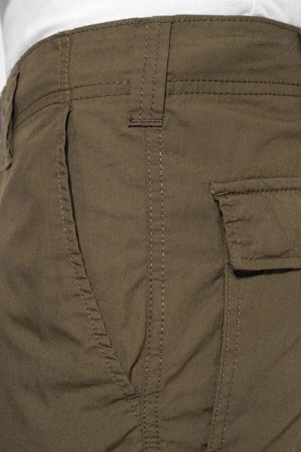 Leichte Bermuda-Shorts für Herren mit mehreren Taschen K755