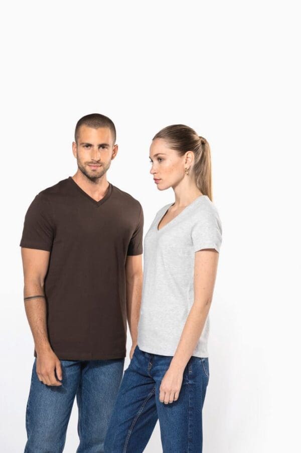 Men's short-sleeved V-neck T-shirt