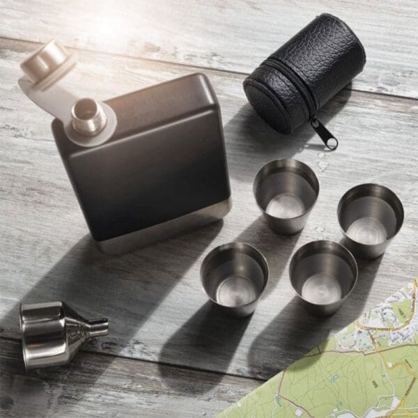 Schwarzwolf outdoor® TAHAT Flachmann-Set