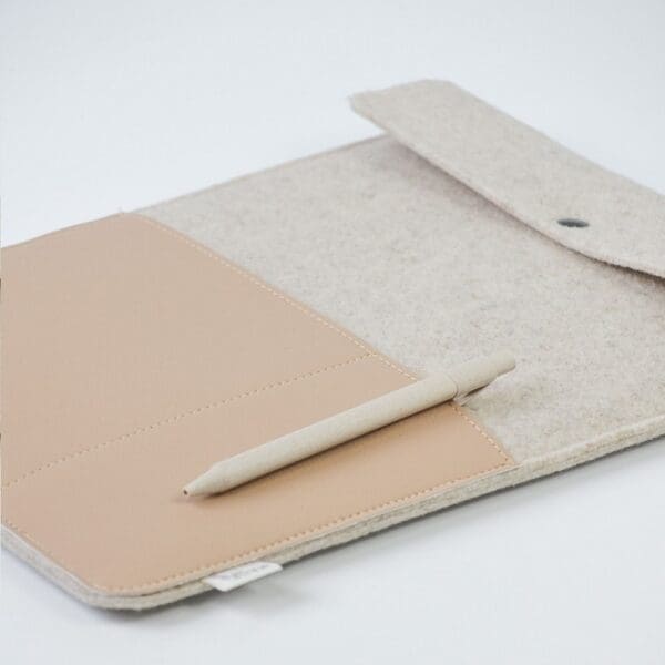 Recycled Felt & Apple Leather Laptop Sleeve Plus 16"