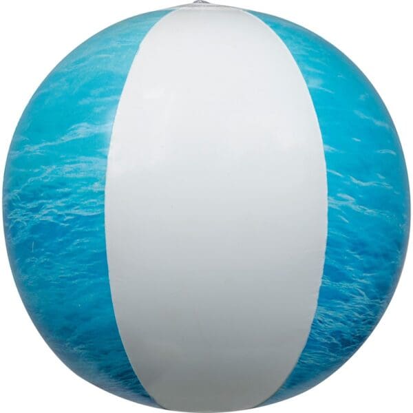 Strandball mit Meeroptik
