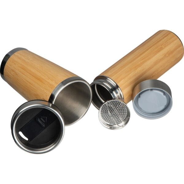 Trinkflasche Set aus Trinkbecher und Vakuum
