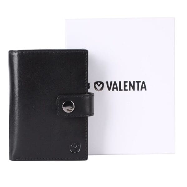 Card Wallet Leather MagSafe Luxe Black