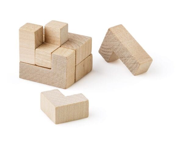 Würfelpuzzle aus Holz Amber