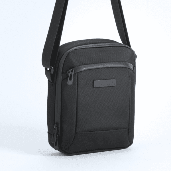 BIZZ PRO KOMPAKTE SCHULTERTASCHE
