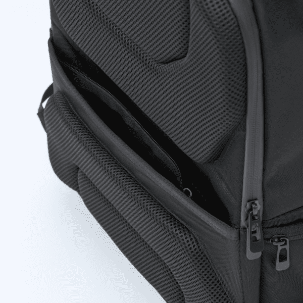 BUSINESS-RUCKSACK BIZZ PRO MIT DREI FÄCHERN