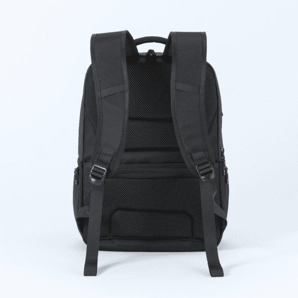 BUSINESS-RUCKSACK BIZZ PRO MIT VIER FÄCHERN