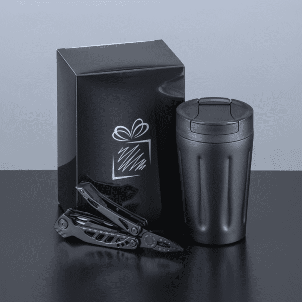 FAHRER-SET: SCANDIC-BECHER UND OPTIMA-MULTITOOL